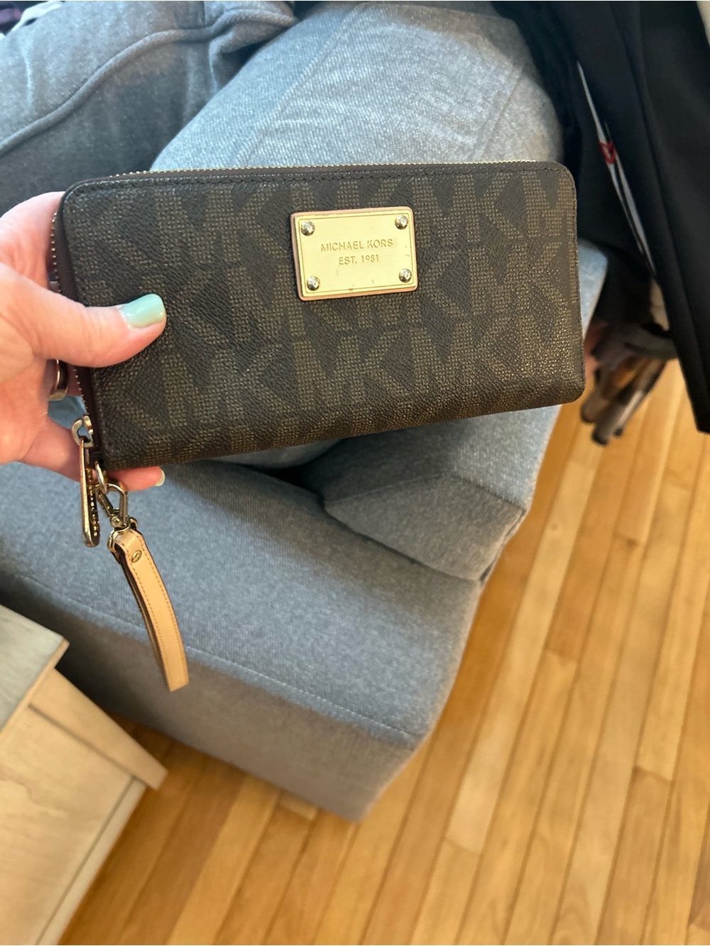 Michael Kors Wallet. A classic!